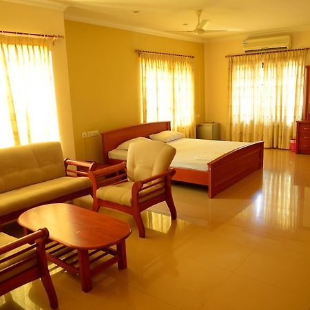 Mascot Paradise City Hotel Tellicherry ภายนอก รูปภาพ