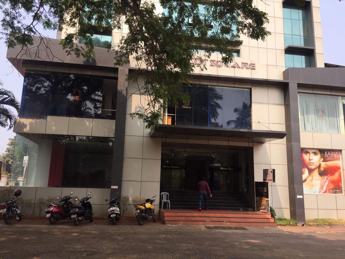 Mascot Paradise City Hotel Tellicherry ภายนอก รูปภาพ